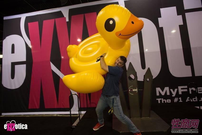 2017美国eXXXotica芝加哥成人展展会现场图片28