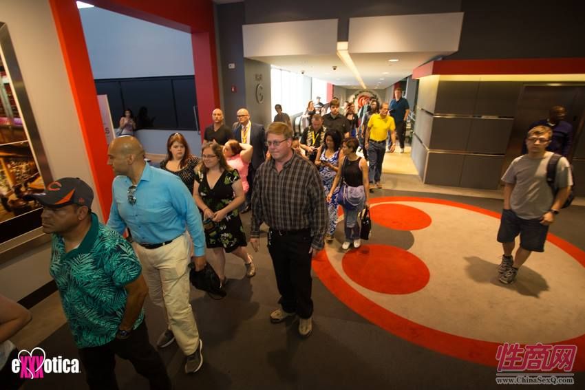 2017美国eXXXotica芝加哥成人展现场观众图片30