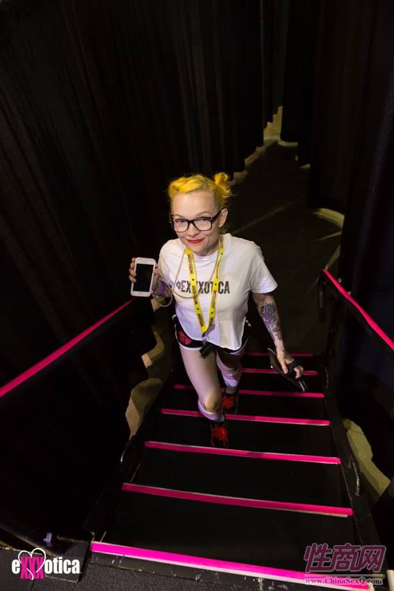 2017美国eXXXotica芝加哥成人展精彩表演图片34