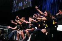 2012�Ĵ����Ƕ�˹ά������չ���ִ��ߴ�ʦͼƬ2