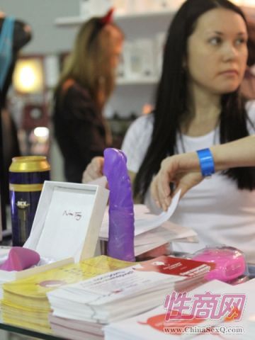 2011俄罗斯成人展EroExpo参展产品图片64