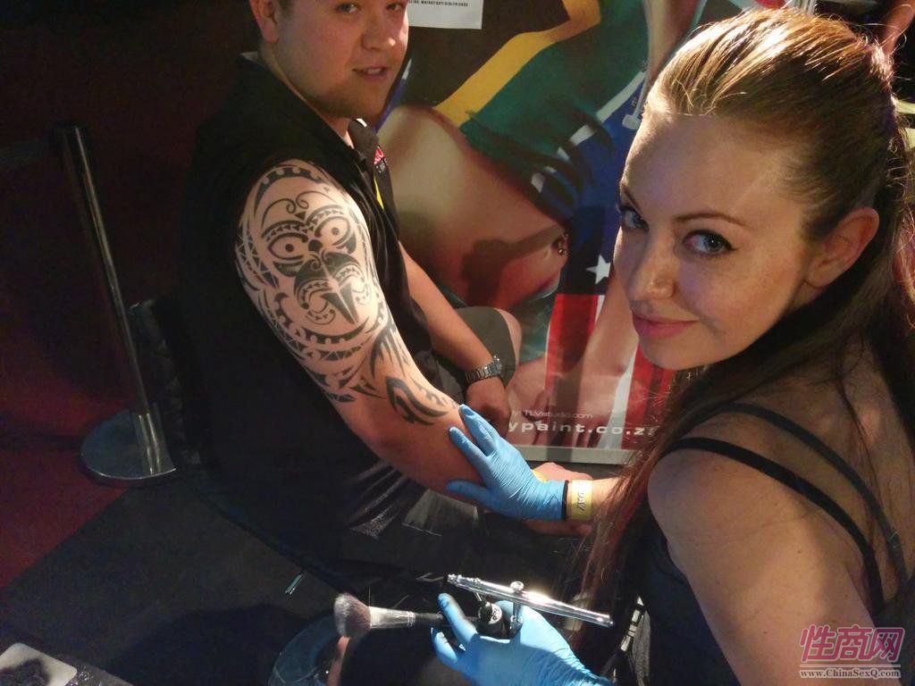 成人博览中的黑珍珠2014南非成人展Sexpo图片12