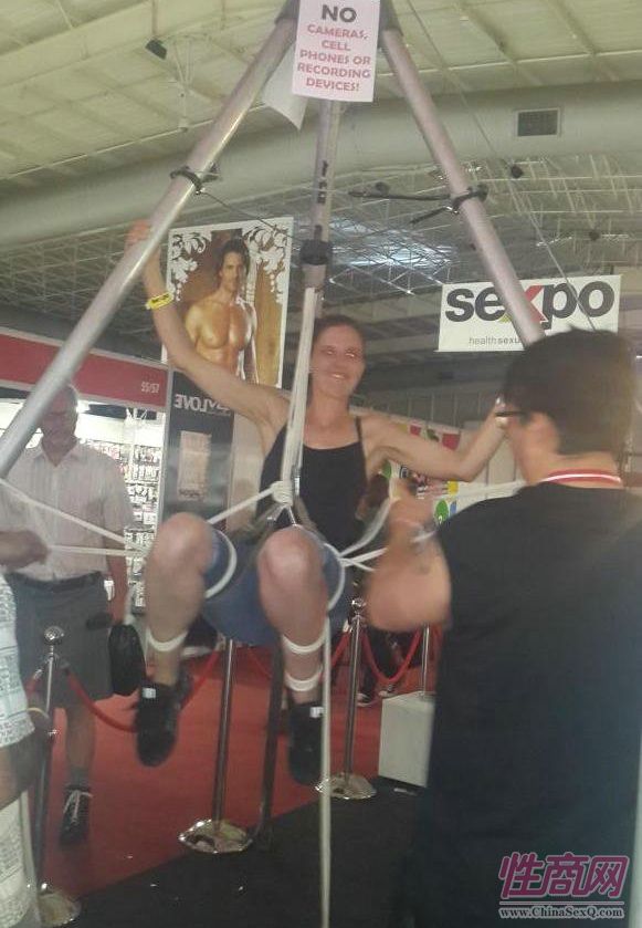 成人博览中的黑珍珠2014南非成人展Sexpo图片32