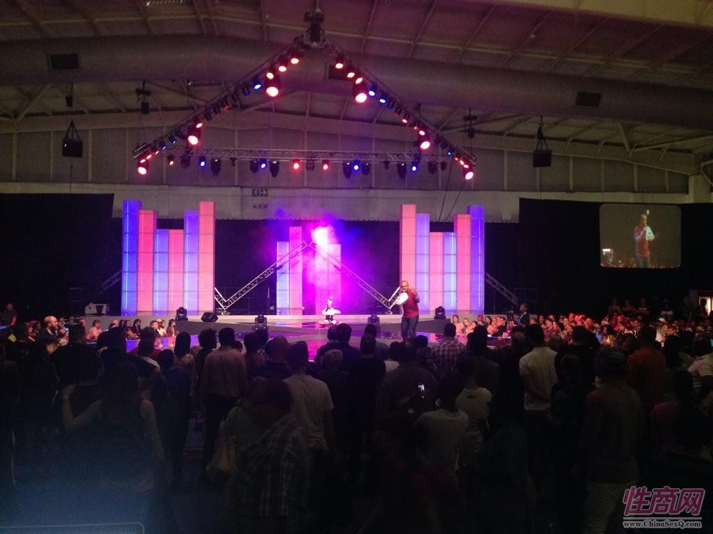 成人博览中的黑珍珠2014南非成人展Sexpo图片36