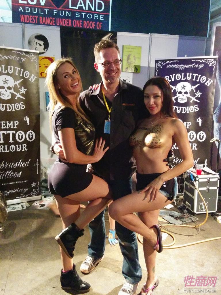 成人博览中的黑珍珠2014南非成人展Sexpo图片41