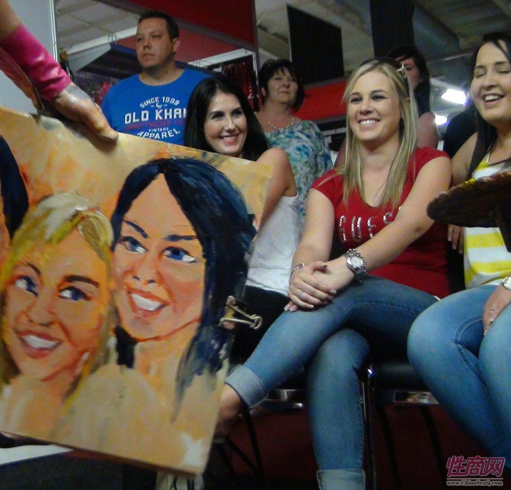 成人博览中的黑珍珠2014南非成人展Sexpo图片59