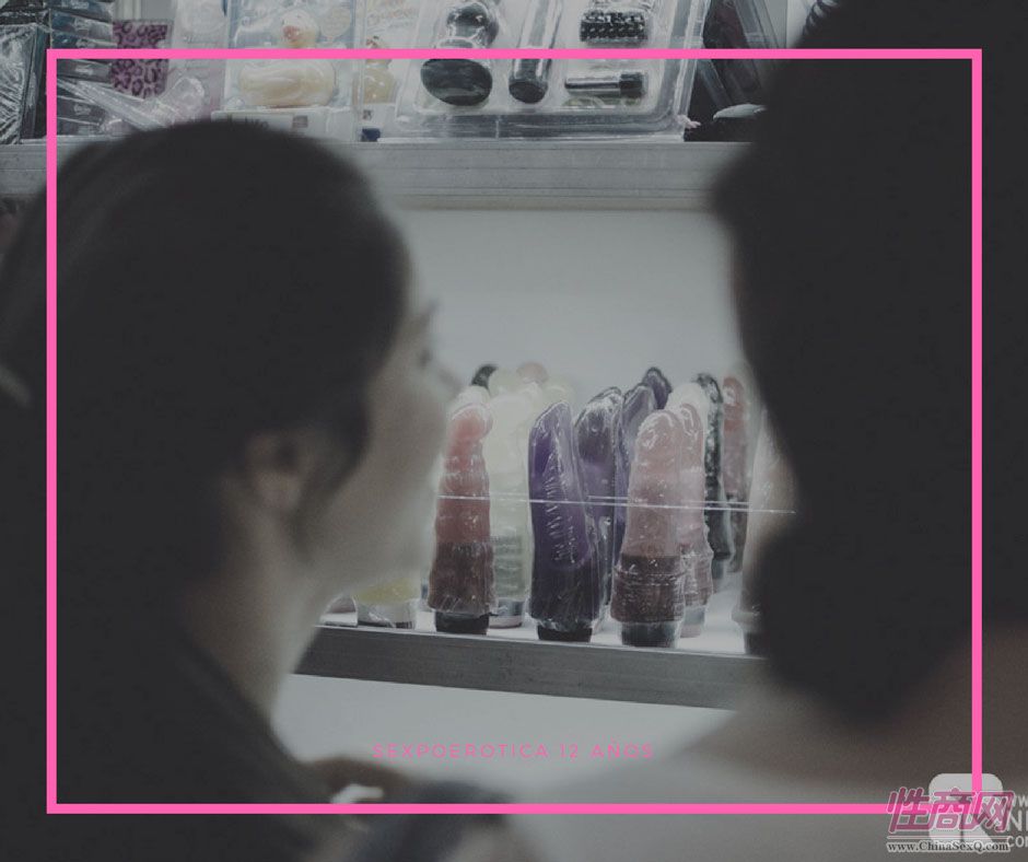 2016阿根廷成人展上演性感热舞引爆现场图片3