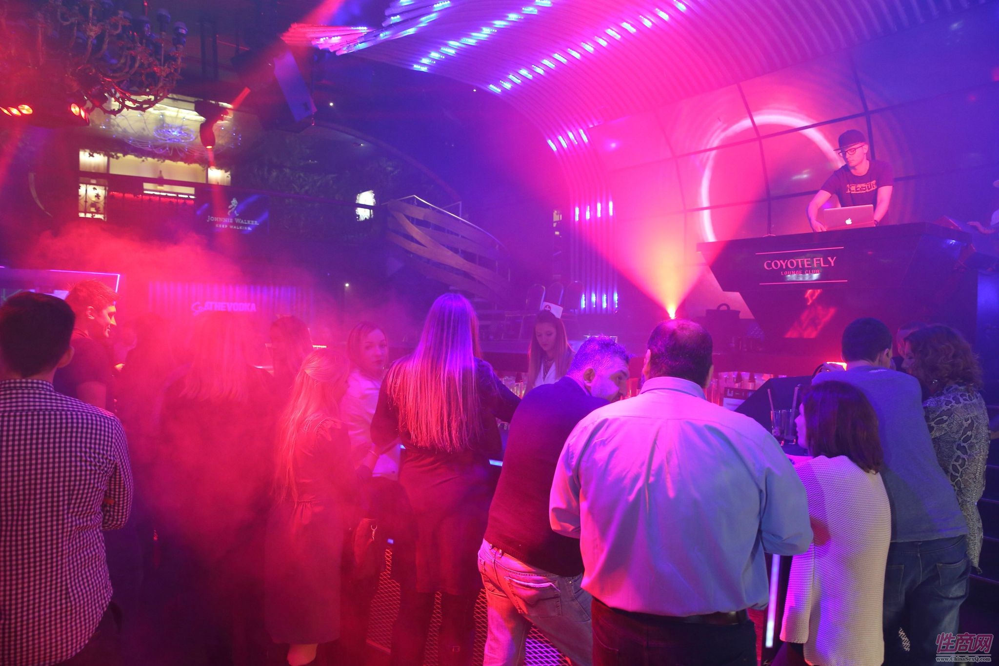 2016����ά�ǳ���չ�α��ǲμ�չǰ�ɶ�ͼƬ2