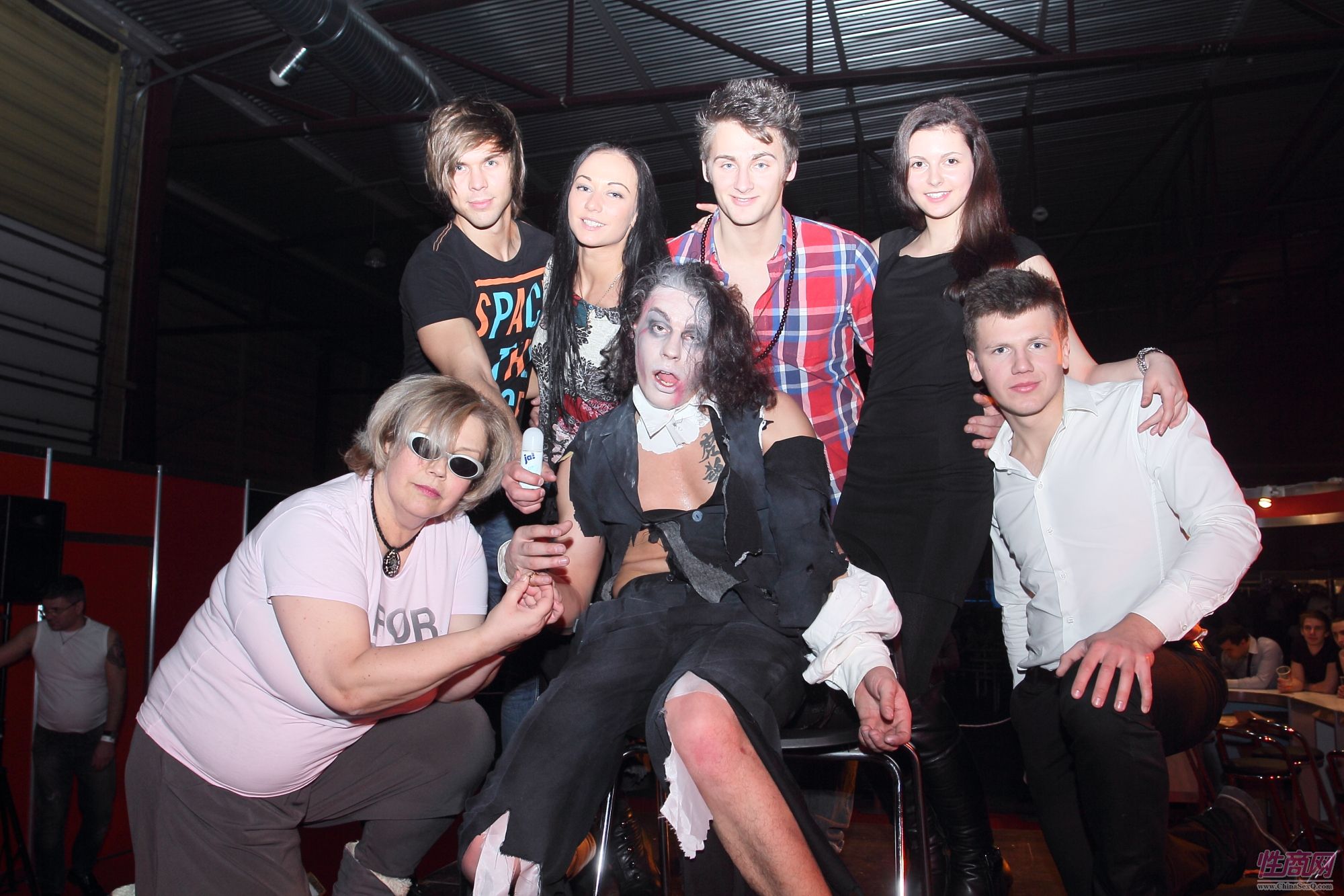 2013拉脱维亚成人展举办多场性感热舞表演图片14