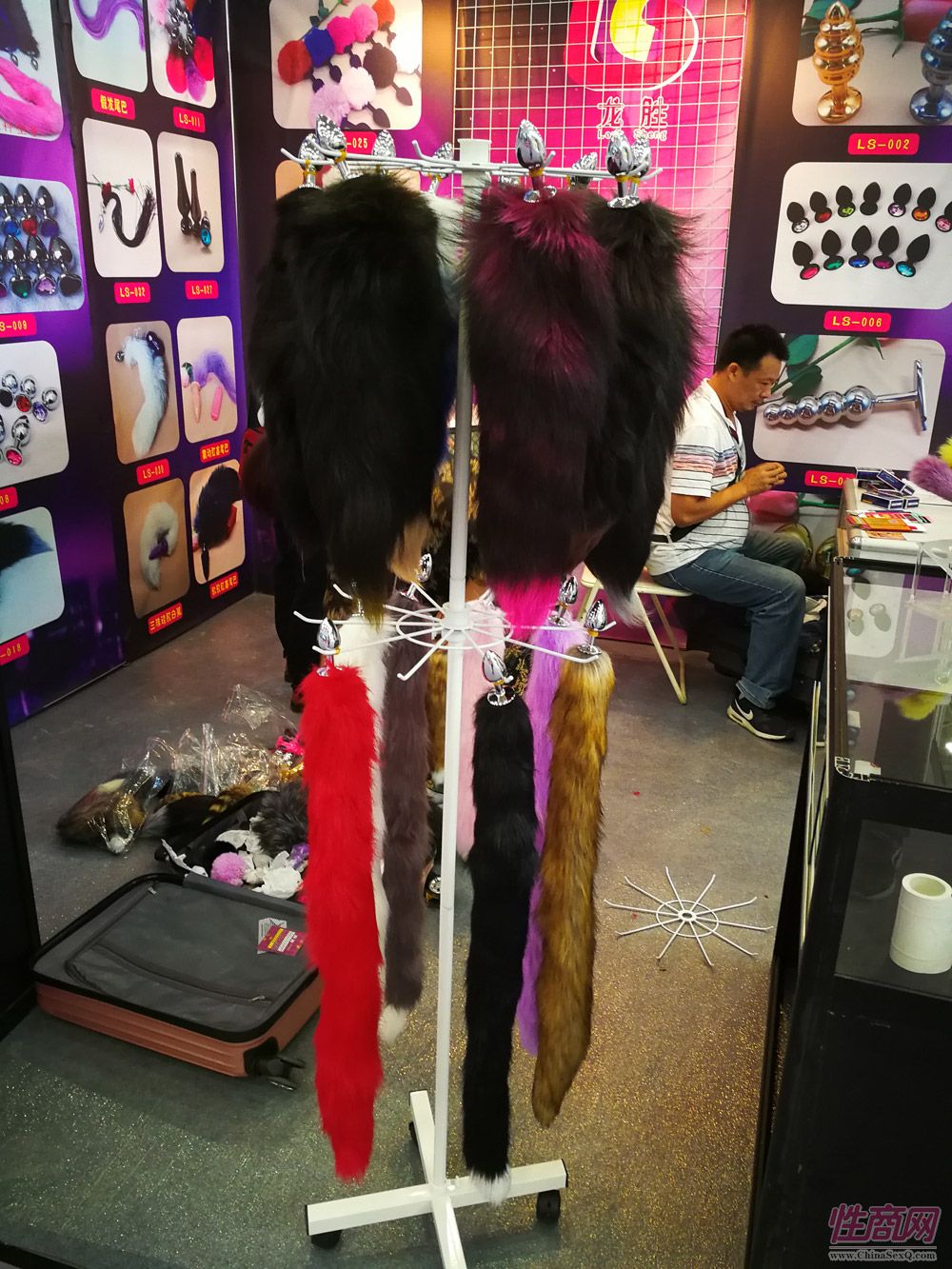 2017中国(武汉)成人展开幕式及展会现场图片22