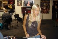 ŮӰ����Ϲ�������