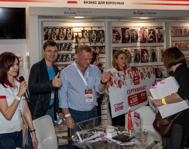 ����˹����չ-չ���ֳ� (30)