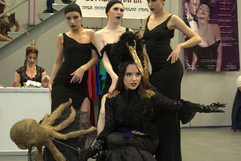 xShow����˹����չ��ױ��04