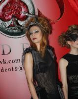 xShow����˹����չ��ױ��30