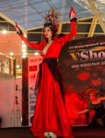 xShow����˹����չ��ױ��43