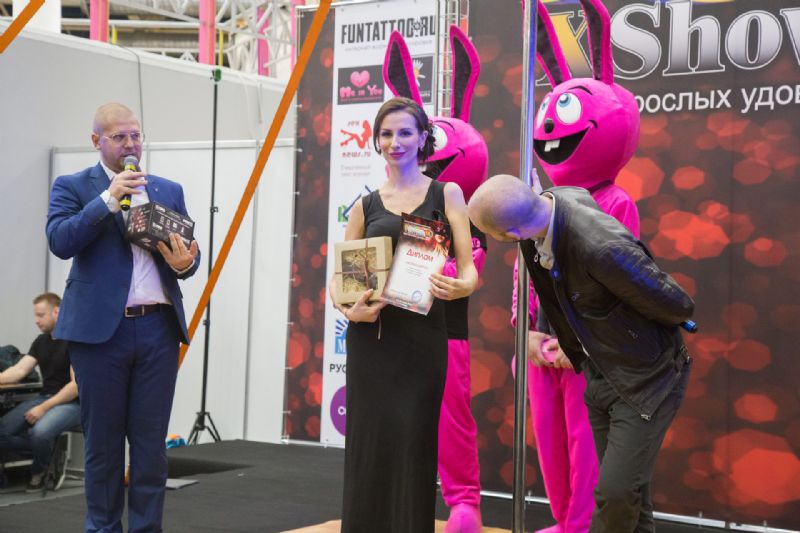 �����ĸ��ֻ�