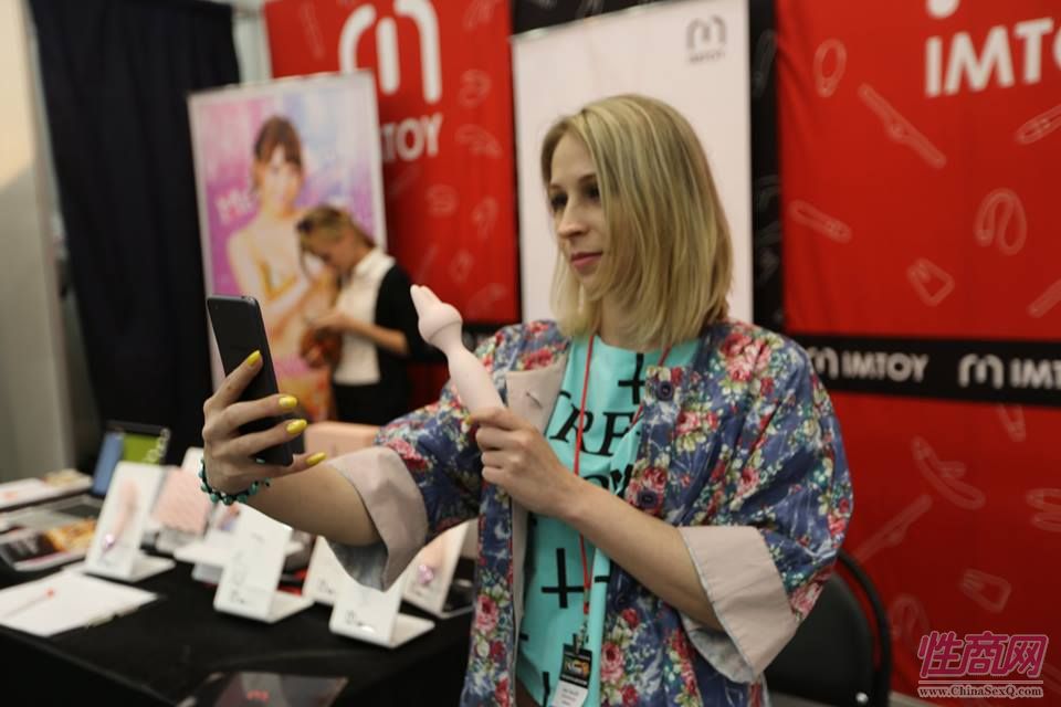IMTOY展商自拍新款振动棒