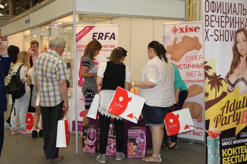 �й���ɫXISE��˾չ̨ǰ�ۼ��˶�λ�ɹ���