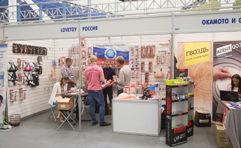 ����˹�����չ��