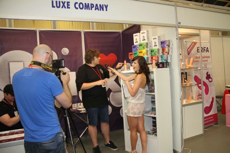 ��Ů���߲ɷ�LUXE��ȫ��