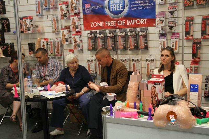 ��Ůչ���۹�Ϭ��