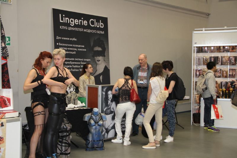 ���¾��ֲ�