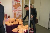 ����Ĳɹ��̿����߷�����������¶��ɬ��Ц��