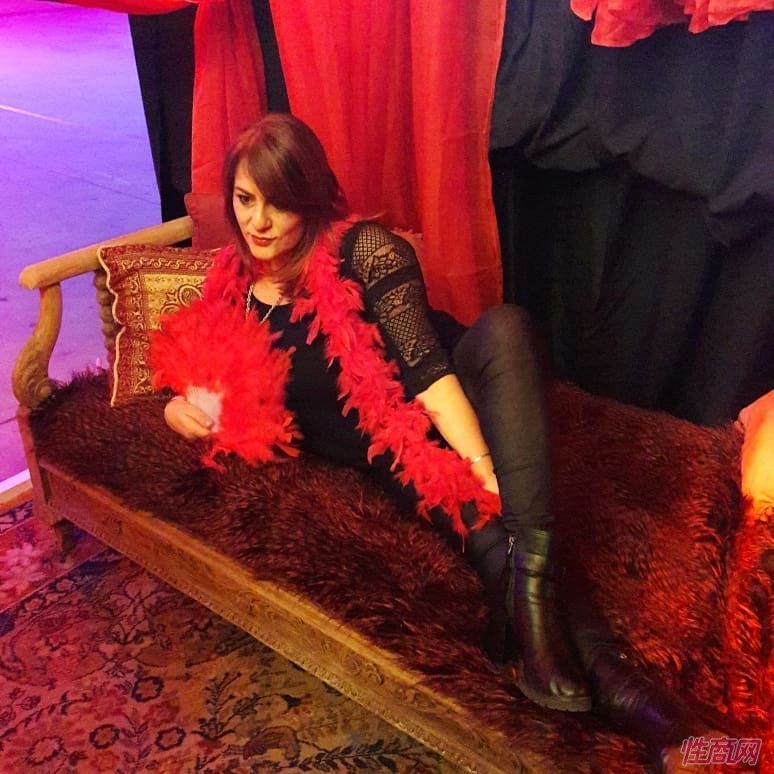 ��Ůչ����Ϲ�������