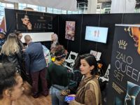 ����չ��