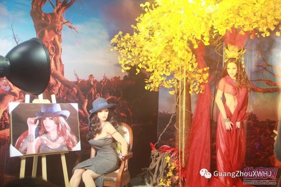 18年广州性文化节-展会现场 (56)