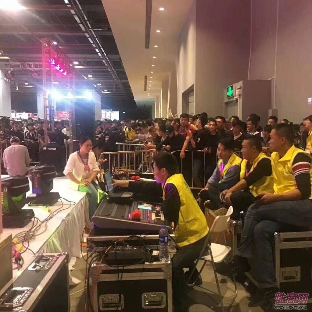 18年广州性文化节-展会现场 (12)