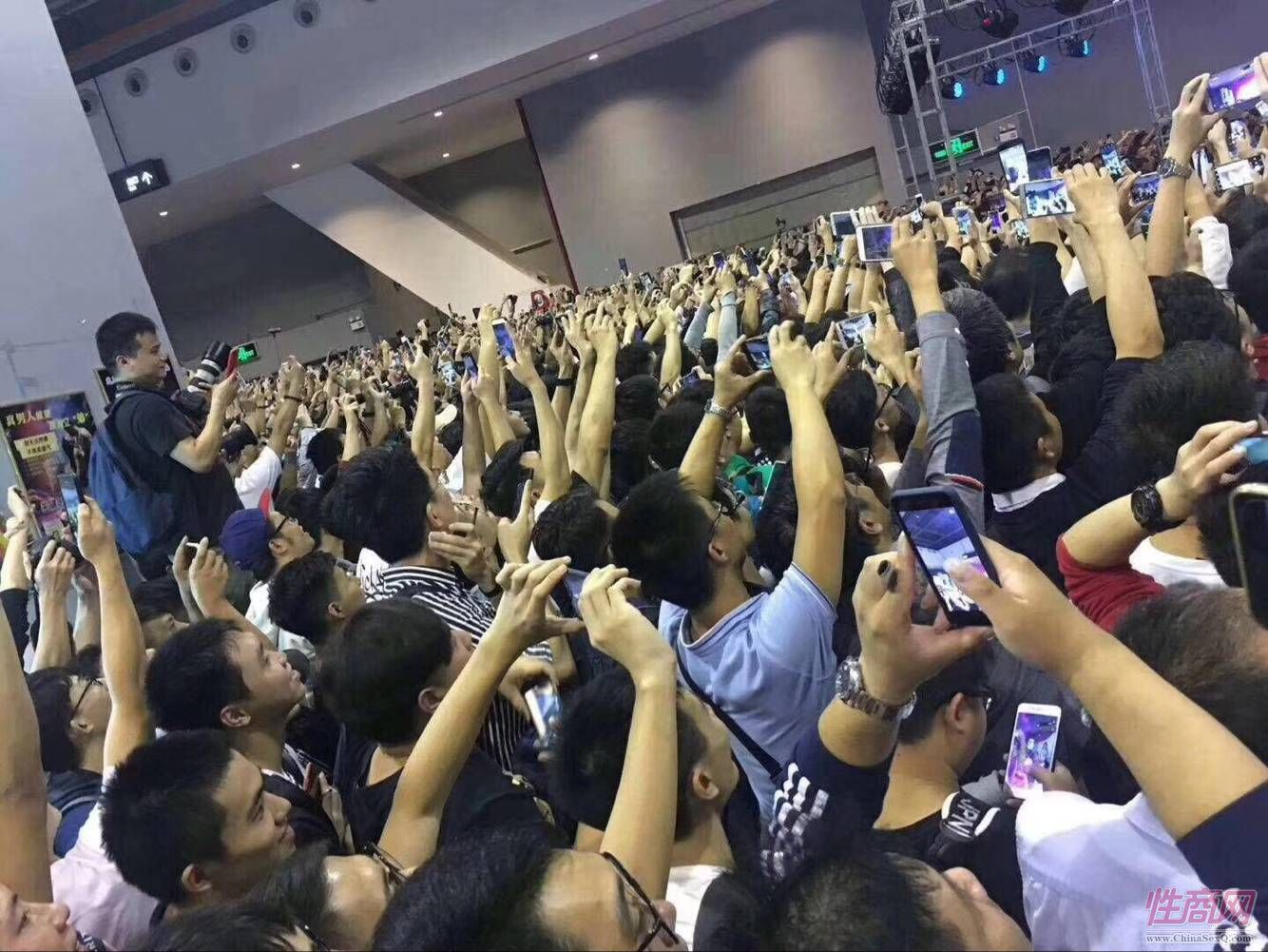 18年广州性文化节-展会现场 (13)