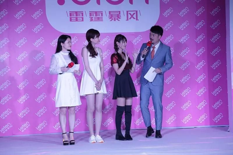 18��������Ļ���Ů������ (15)