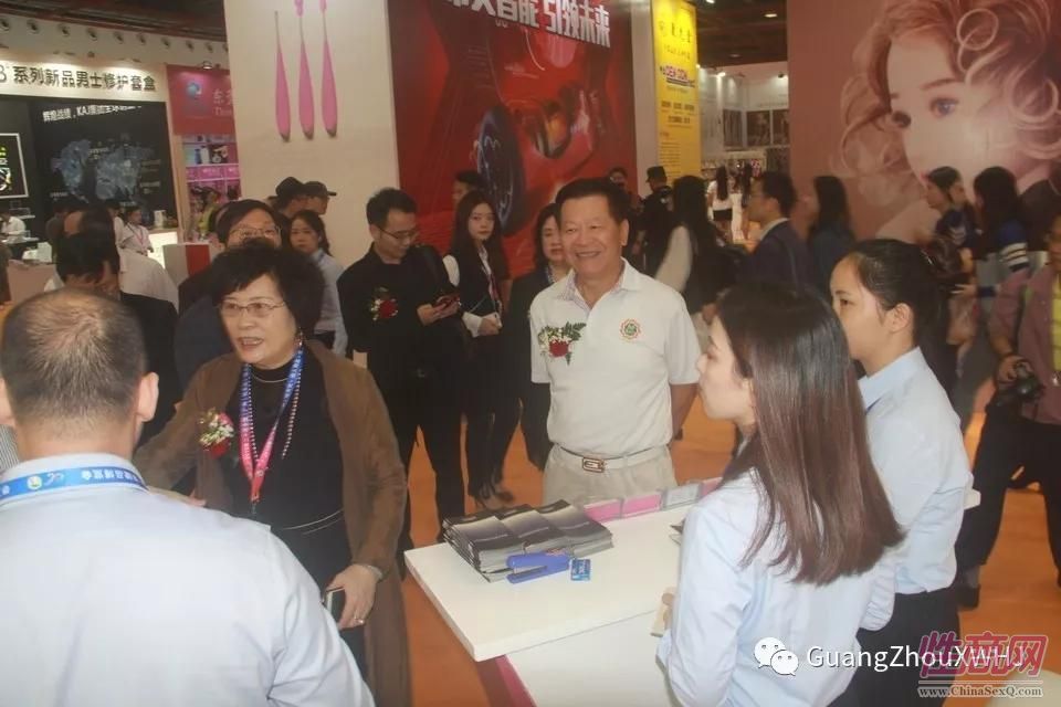 18年广州性文化节-展会现场 (39)