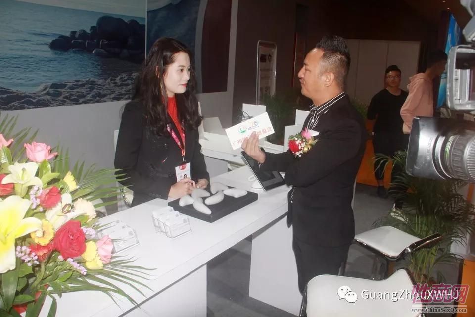 18年广州性文化节-展会现场 (40)