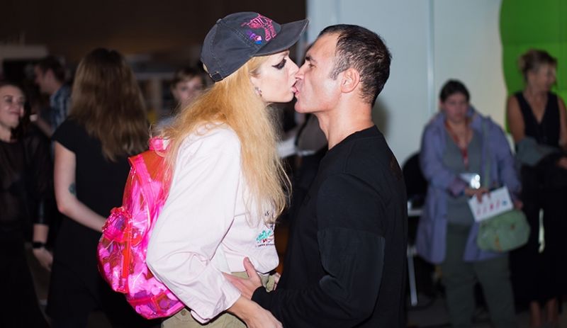 �����ֳ��鲻�Խ�...