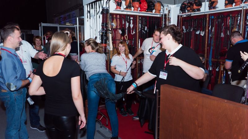 ����˹����չ���ʻ22