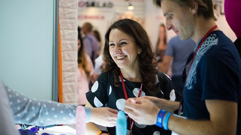 ����˹����չ�ֳ�����076