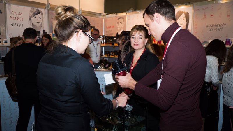 ����˹����չ�ֳ�����002