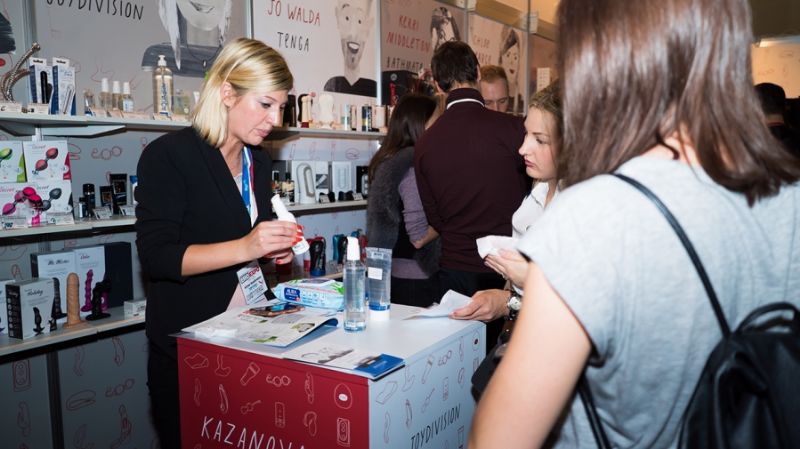 ����˹����չ�ֳ�����005