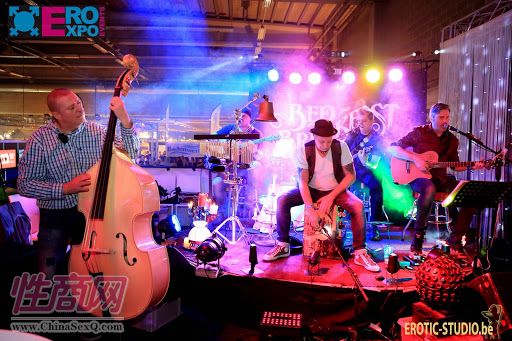 18安特卫普成人用品展ero-expo:现场游戏 (22)