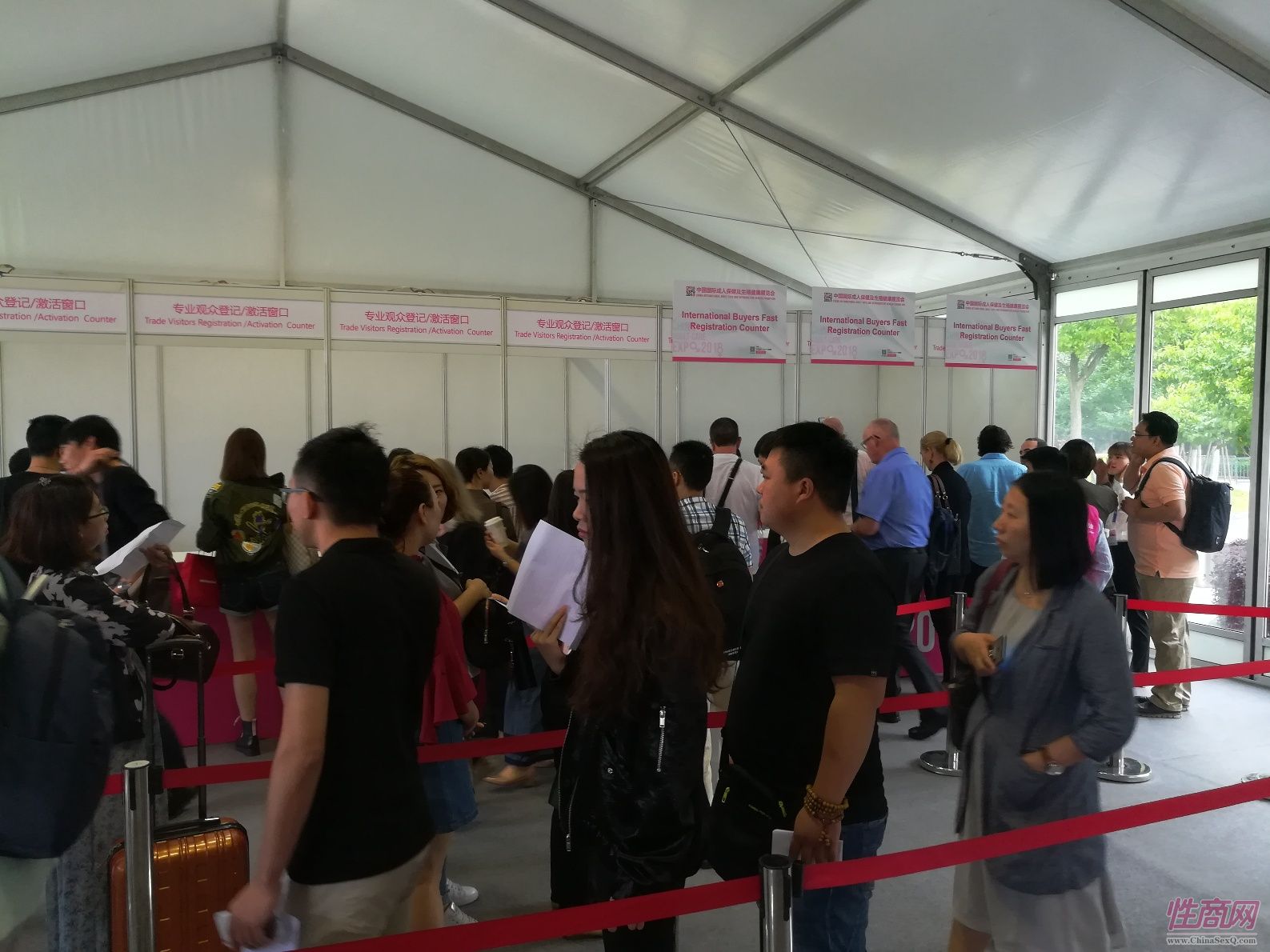 18上海成人展-现场盛况 (7)