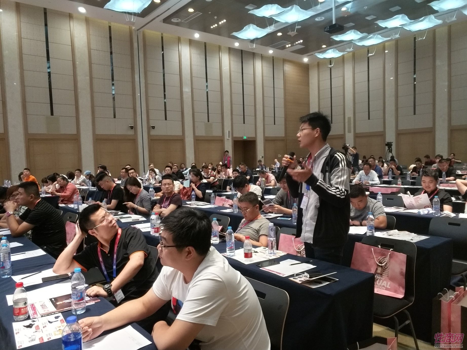 18上海成人展-高峰论坛 (21)