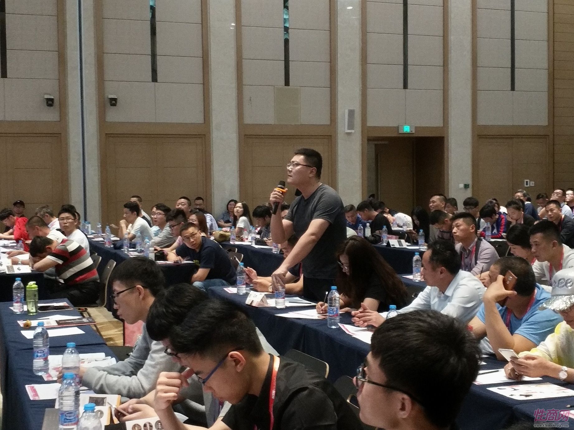 观众讲出自己的困惑,希望得到嘉宾的帮助