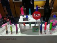 18�Ϻ�����չ-��չ��Ʒ (13)