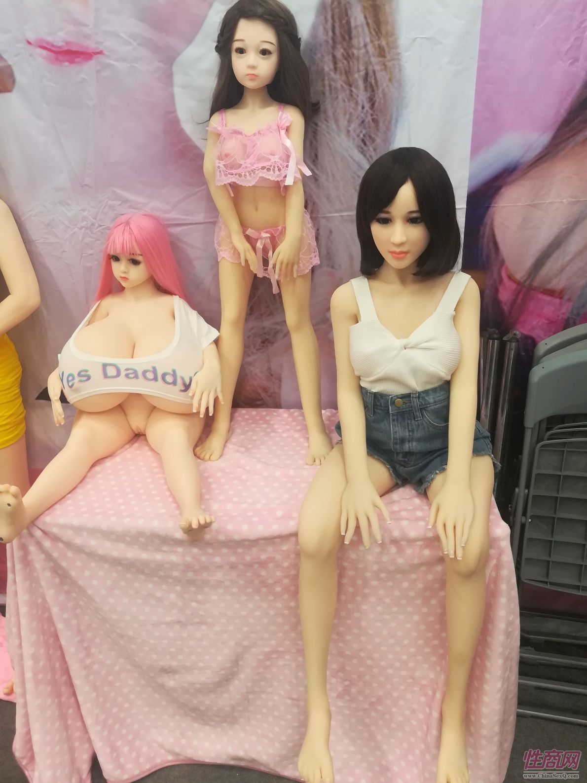 18上海成人展-实体娃娃 (14)