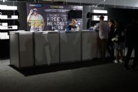 ��������ȡ��ѵ�VR�۾���װ����