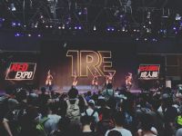 �����Ըе���̨����