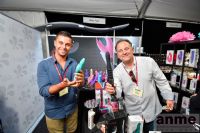 �����չ��