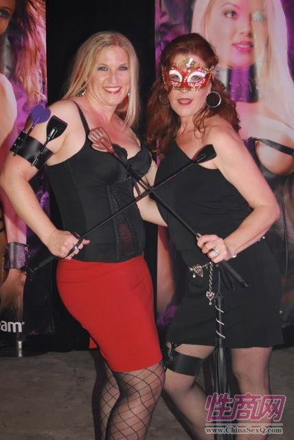 模特展示SM手拍